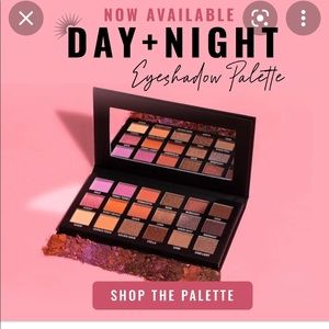 KAB Cosmetics

Day + Night Eyeshadow Palette.                     New in Box